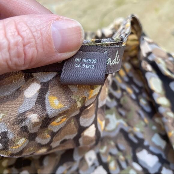 Charlie Jade 100% Silk Belted Romper Roll Tab Sleeve Size S Small Printed - Picture 13 of 14